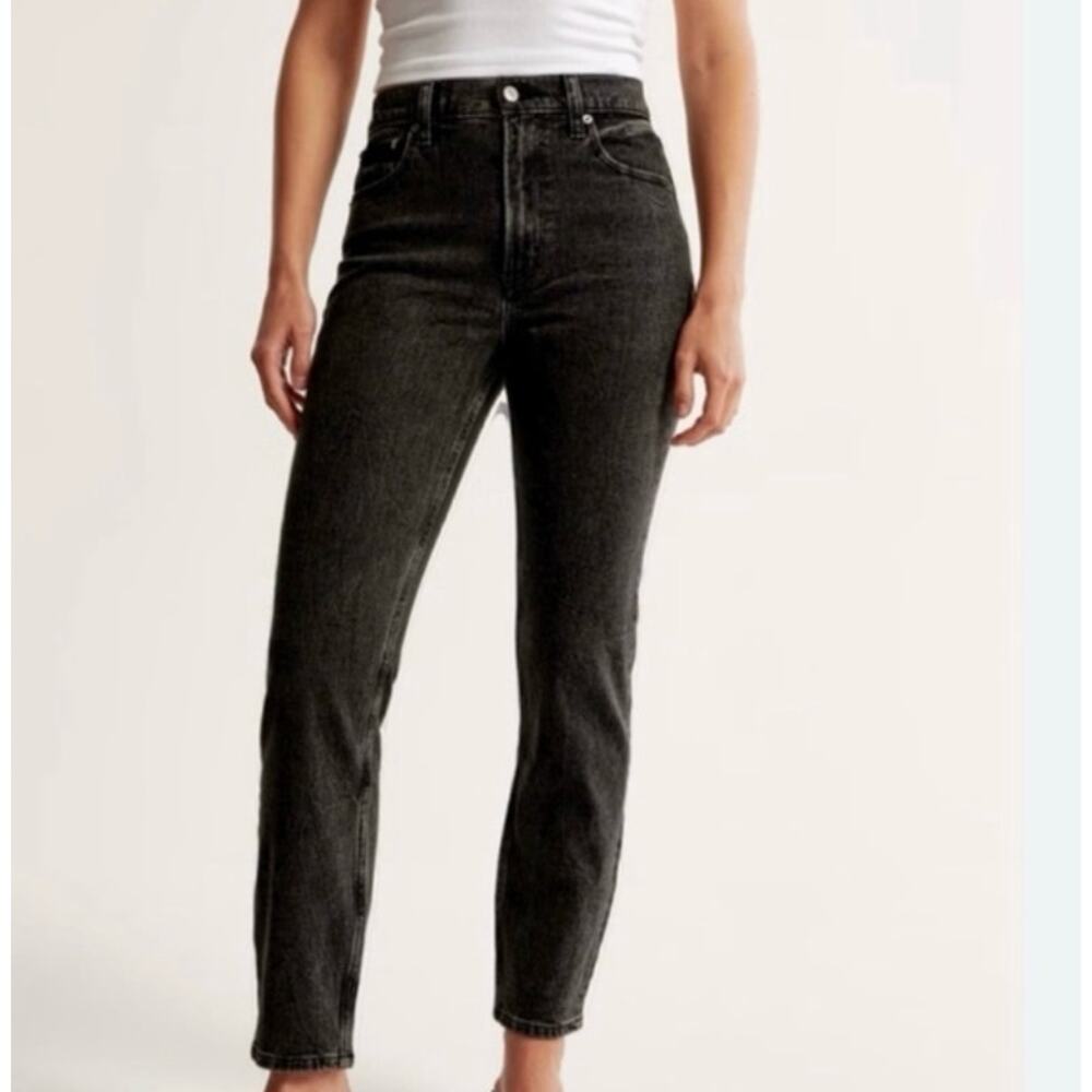 Abercrombie & Fitch Mom High Rise Dark Jeans Size 25